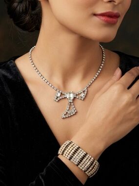 Source Unknown Rhinestone Bow Choker Necklace & Multi-Row Bracelet Set - MINT